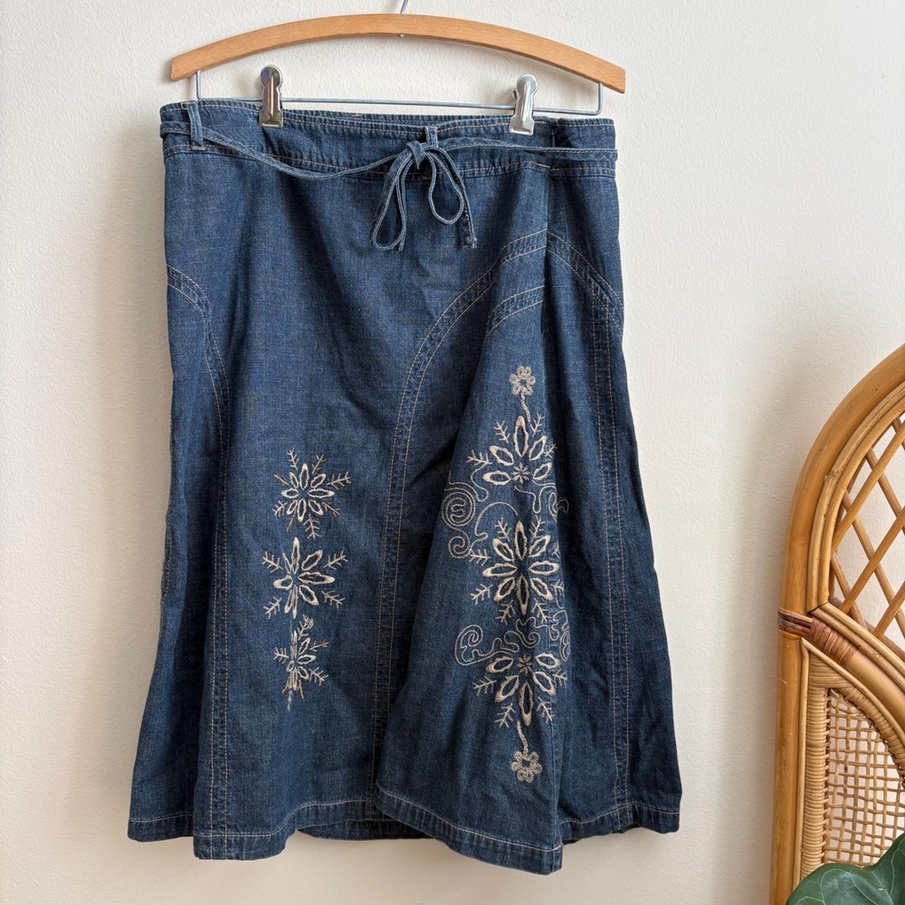 Vintage Y2K Boho Style Womens Faded Glory Embroidered Dark Wash Denim Skirt
